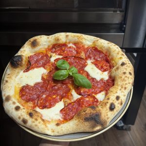 Pizza Salame Piccante ... A,C,G
