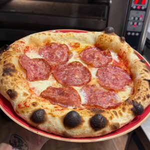 Pizza Salame Milano ... A,C,G