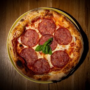 Pizza Salame Milano ... A,C,G